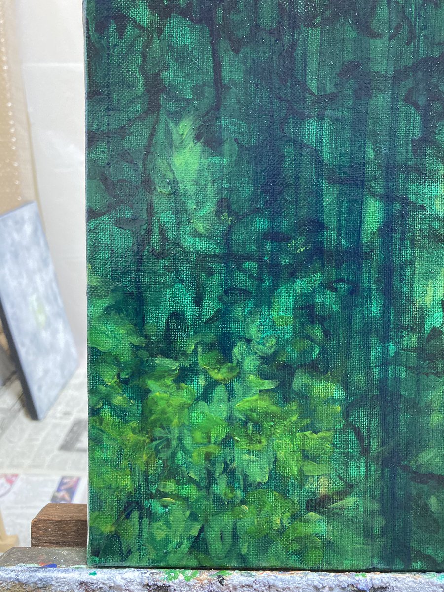 yu_painter's tweet photo. 強い雨の音に引っ張られて、画面に縦線が登場。パキっとしてしまった。
本当はもっと煙った感じで、境界線が曖昧に溶け合っていくような、あのゆらっとした美しさがいい。
初めて「梅雨」を描いてます。
#wip https://t.co/kJHT4m6bJ9