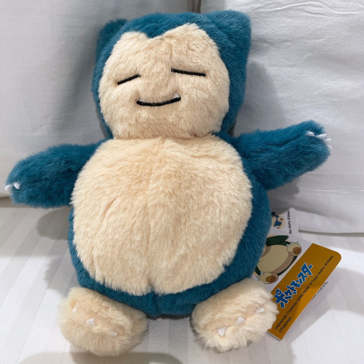 hakuba71's tweet photo. 旅先のポケセンで見かけて実物可愛かったから買ってしまった！
前教えていただいたカビゴン！💚 https://t.co/n2i0lc6jQm