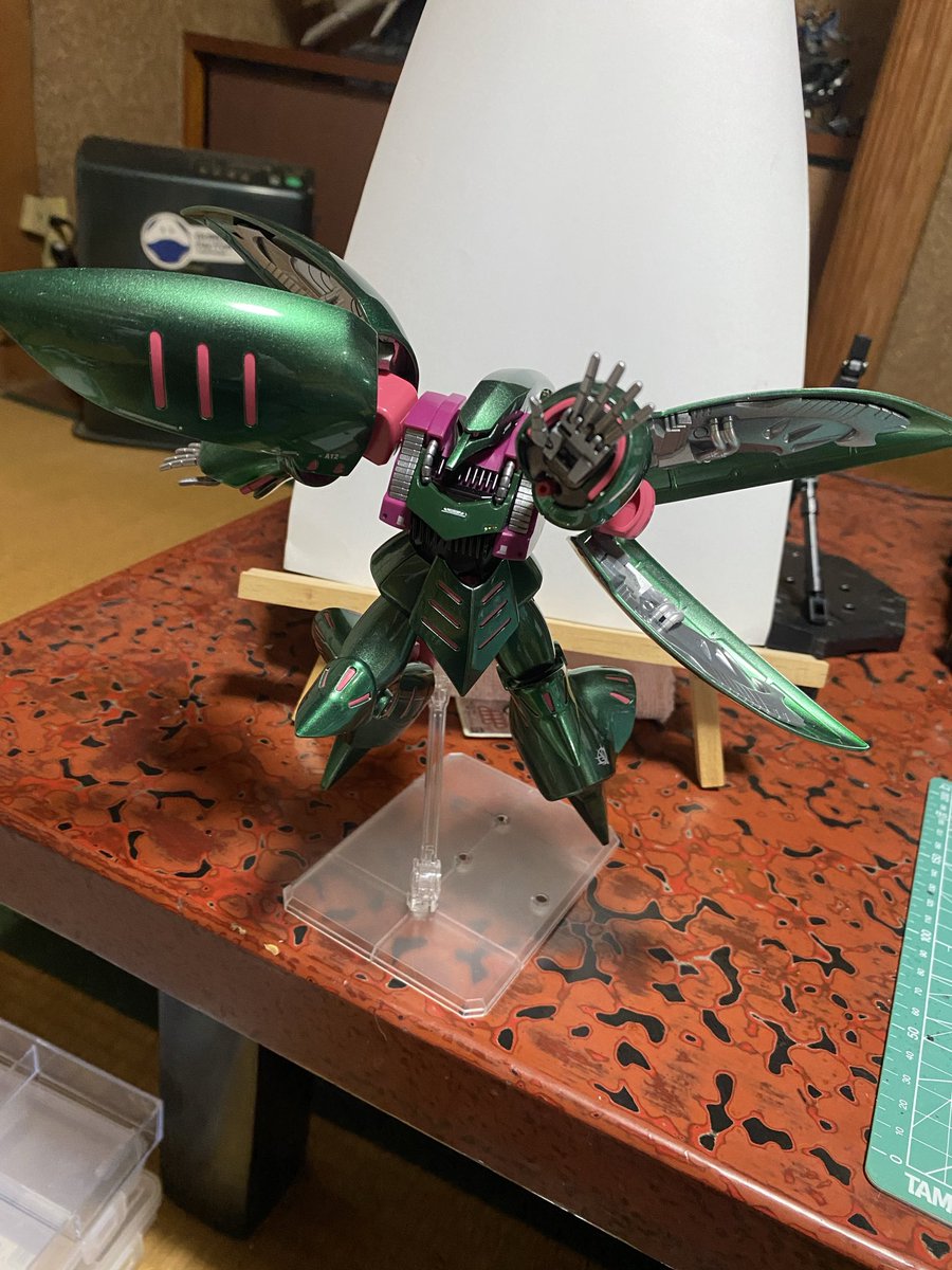 Koogami2's tweet photo. はじめてのキャンディ塗装
プルトゥエルブにキュベレイmk2が与えられていたら、という妄想 https://t.co/L6jqg5qgyx