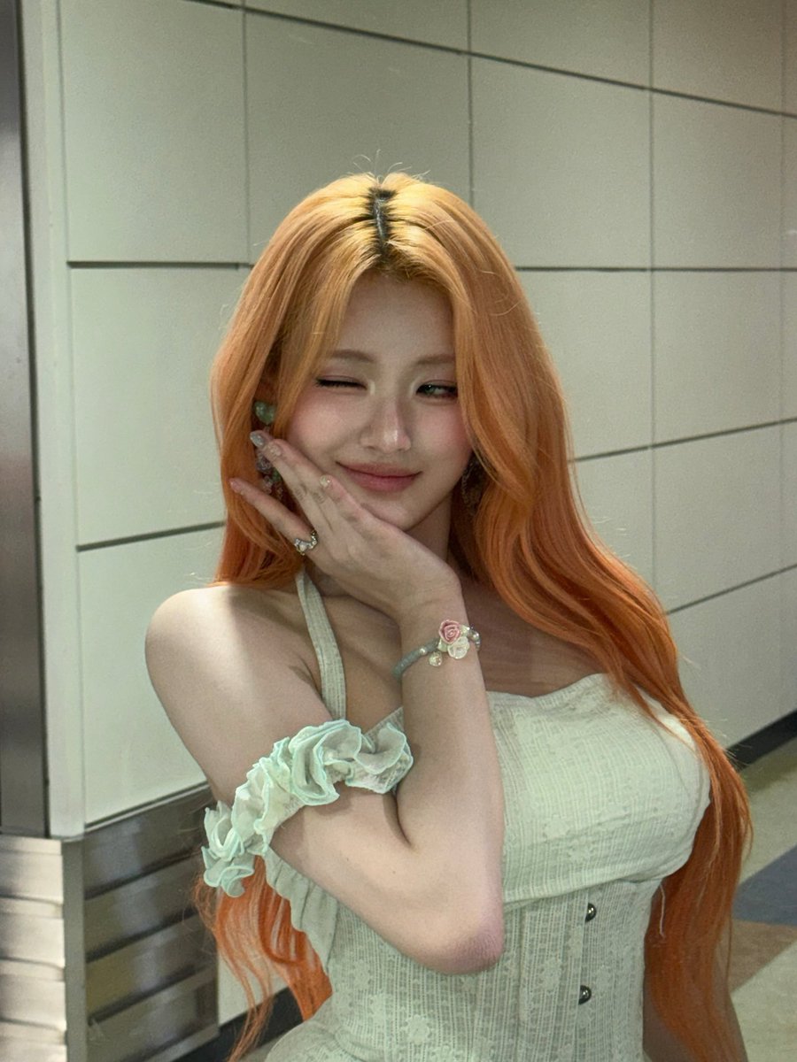 thena_wins's tweet photo. 260627 아테나 인스타 

#FIFTYFIFTY #피프티피프티
#ATHENA #아테나 https://t.co/BYUXYC7RF4