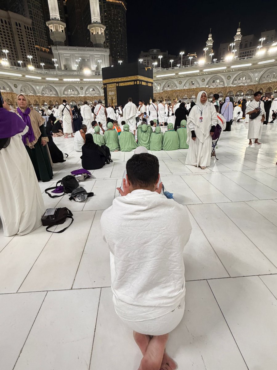 sayedzbukhari's tweet photo. “O Allah, You are my trust in every distress, my hope in every hardship, and my support in everything that befalls me. How many worries have weakened the heart, diminished resources, disappointed friends, and caused enemies to rejoice, yet I turned to You and complained to You alone. You relieved them and removed them. You are the Guardian of every blessing, the Lord of every goodness, and the ultimate object of every desire.”