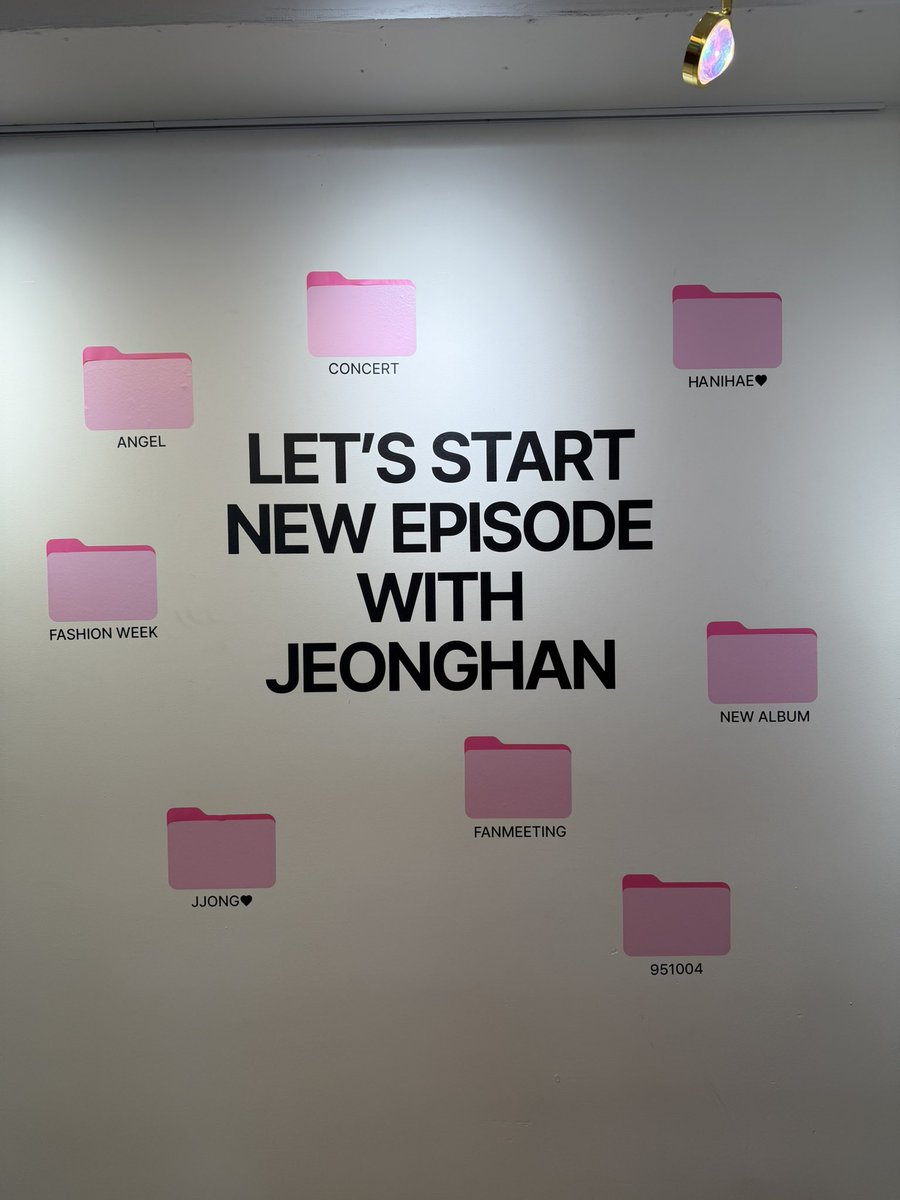 eden_Edene1's tweet photo. 260627 𝖡𝖯𝖬 𝖷 𝖠𝗉𝗋.님 정한 전역카페
너와 함께 있을 때의 내가 좋아

오랜만에 윤프 가득한 공간ㅜ
가챠 키링이랑 럭드 꽤나 성공적🥹
와비님 찬찬님 전시회에서 썼던 편지 읽고 가니까 감회가 남달랐고 전역 후 첫 이벤트라 더 소중했어요💕
늘 감사합니다🐰💝

#아이고야_전역했쫑 https://t.co/dOX1ziQiNl