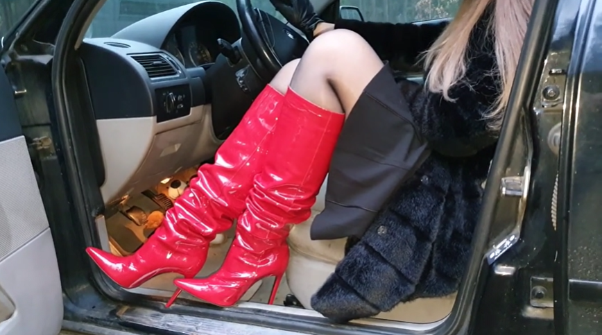 DazeOrg's tweet photo. https://t.co/h0tmimK8UW #revving #Boots #bootfetish #revvinginboots #c4s #clip4sale #redboots #pedals #pedalpump #pedalpumping #rev #pedaltothemetal #damsel #Plushies #Plushiefetish #crush #crushfetish #plushiecrush https://t.co/XAVvqLRvAw