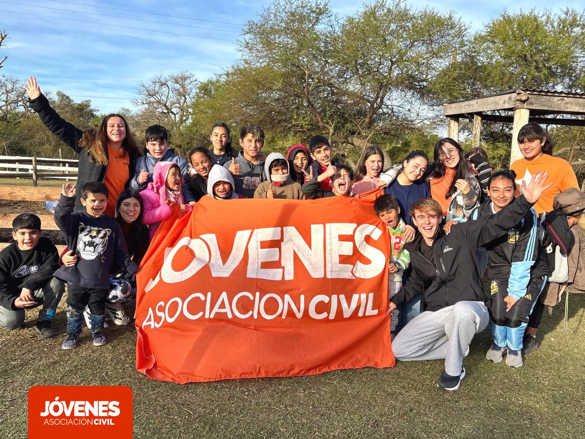 JovenesONG's tweet photo. Comprometidos en serio ✅💪🏽

¡Que fotazaaaa! 🙂‍↔️

📸 Viaje a “Granja los Juanes”, en Santa Rosa de Calchines, Provincia de Santa Fe. https://t.co/MNr0dcjjey