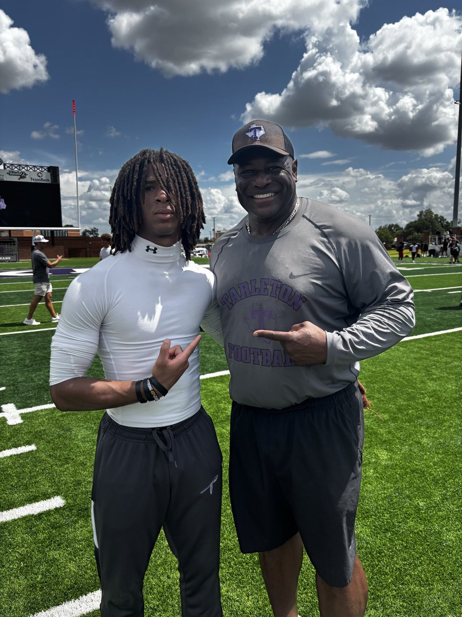 ZyonBrown_23's tweet photo. Had a great day at Tarleton State University!I won all my reps today playing corner instead of linebacker going 5/5, sadly no video. I’m glad i got to meet these two great coaches @FBCoachOdom and @CoachTyroneNix I plan on building our relationship further down the season.🤟🏾🤟🏾 https://t.co/UhenRZuVUA