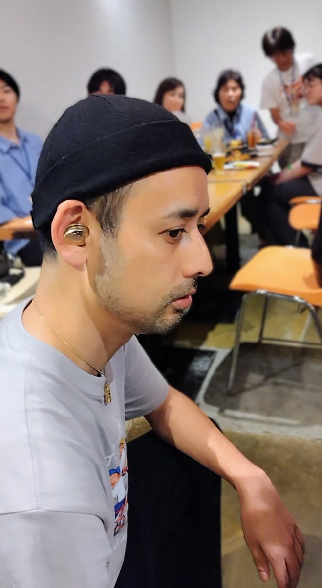 radio_kisuke's tweet photo. 最新！おひねりの渡し方
#30過ぎても https://t.co/NWhecxzdSG