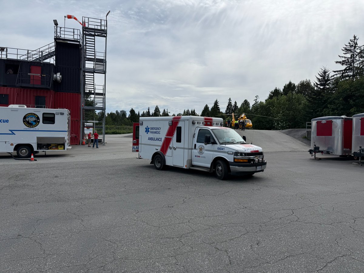 CoquitlamSAR's tweet photo. This afternoon, Coquitlam SAR was tasked by BCEHS to rescue an injured hiker on the South Slope trail on Burke Mtn. Coq Sar responded with MTN Bike team and our Helicopter Rescue team with our partners at Talon Helicopters. The subject was rescued and transferred to BC Ambulance https://t.co/QOmjFqqw07