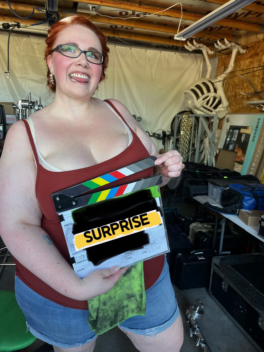DakotaRaeMcK's tweet photo. Getting to step into the Director’s Chair tomorrow with an Original Script written by yours truly. Stay tuned.📝🎞️🎥🎬✨🪶
#FilmMakingClass #ScreenWriting #Director #LightsCameraAction #OriginalWork https://t.co/2wGz6a3e0G