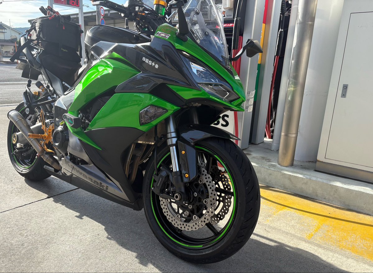 ninja_futaba's tweet photo. そうだ、暑くなる前にバイクに
乗ろうと出発したけど🛵もう暑いー（笑）

#ninja1000
#忍千 https://t.co/cr2fDaU9xW