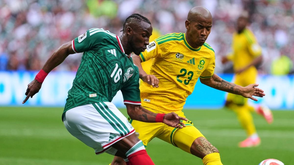 sacragarcia's tweet photo. El futbol de 🇿🇦#Sudáfrica está de luto tras el fallecimiento de #JaydenAdams, mediocampista que participó en el #mundial2026🏆; Él falleció este sábado.🖤 https://t.co/EONsRNzxGA