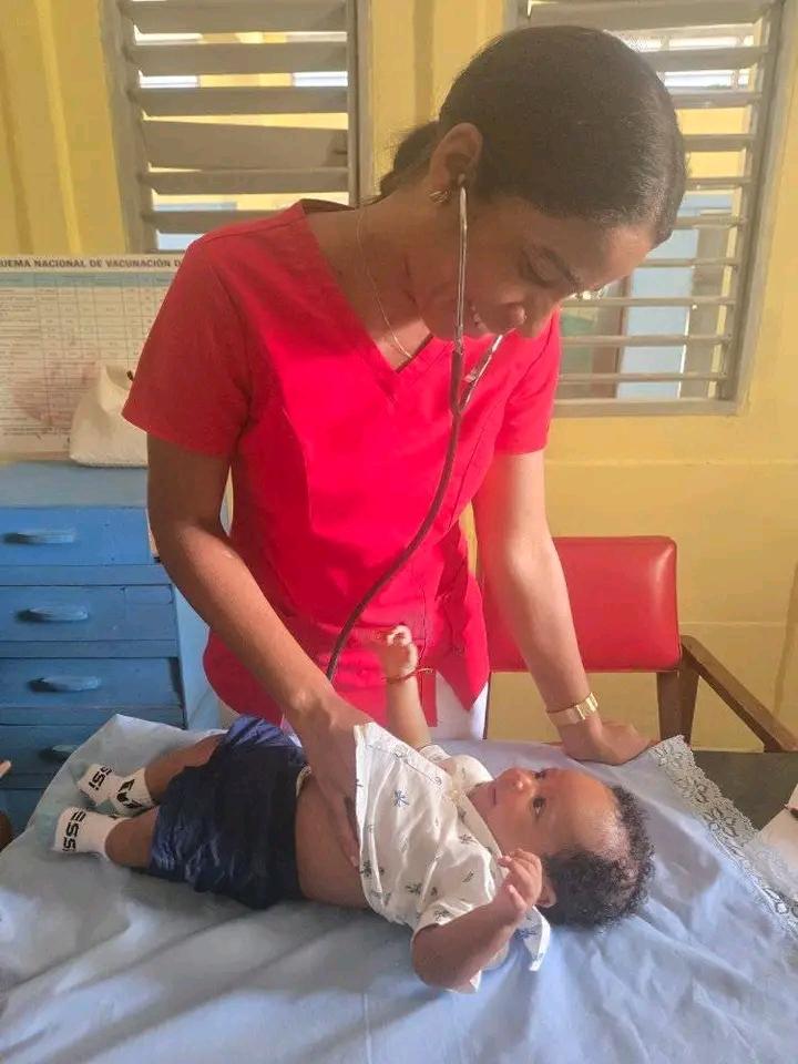 SarayRodri94407's tweet photo. Intervención Sanitaria Compleja del PAMI en la localidad de El Santo, en Encrucijada.
Un equipo multidisciplinario de salud recorrió cada rincón de la comunidad para acercar servicios médicos, preventivos y de atención integral a quienes más lo necesitan.
#CubaPorLaVida https://t.co/6my8qkC6gp