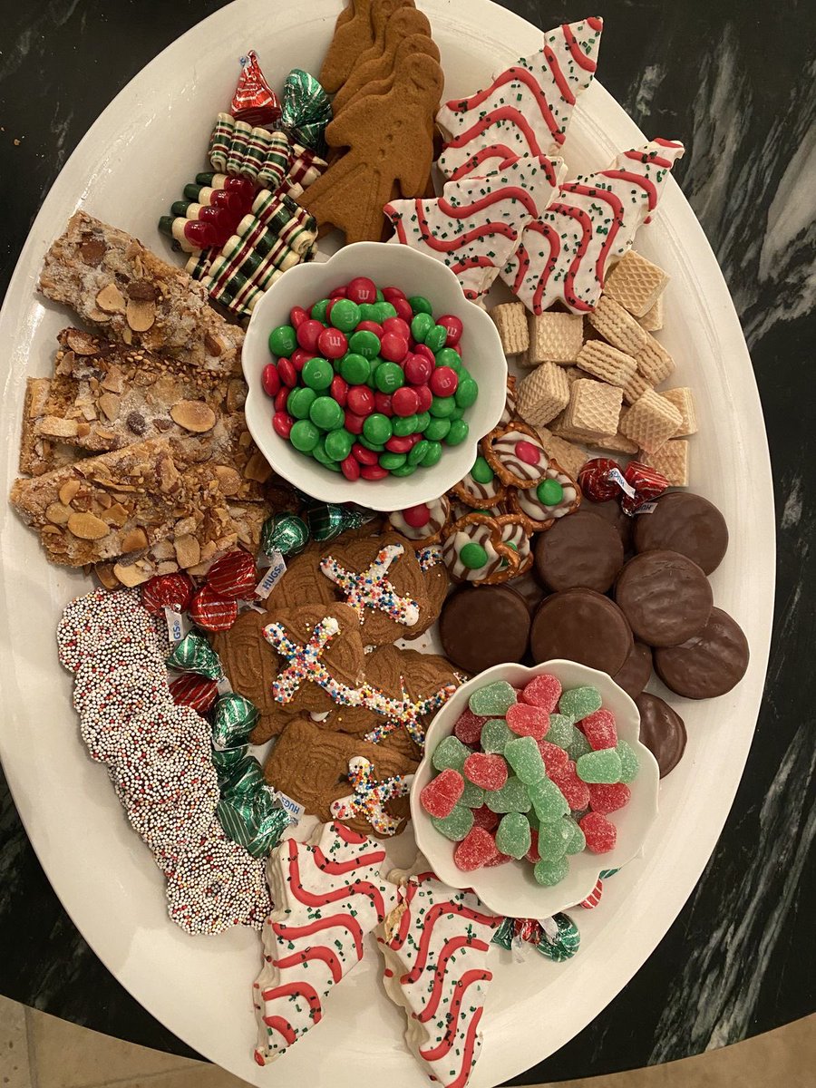 yogurtlover02's tweet photo. this or that food poll
halloween themed or christmas themed food edition
poll duration:7 days
#interactive #interactivethread #foodpoll #thisorthat #mealspo https://t.co/9xBKWHFjB9