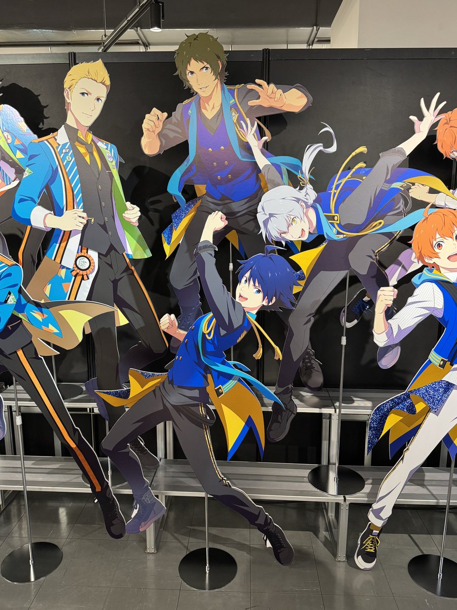 hokiyso2's tweet photo. そしてフチなしパネルはやっぱり最強 https://t.co/nToKaMdnVH