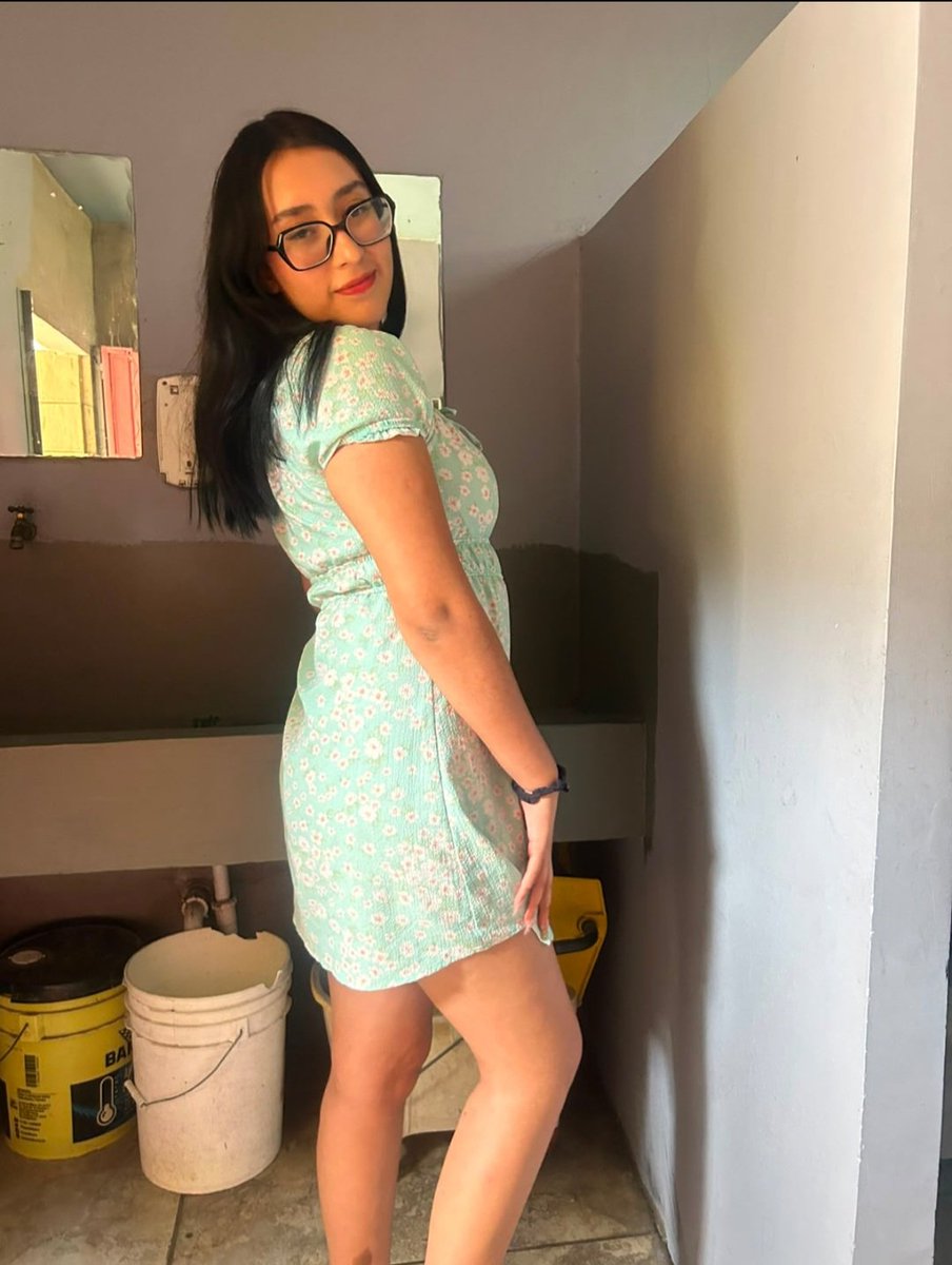 johnhawkxxx's tweet photo. 18 nice and thick pussy https://t.co/QZHl92T6Nd