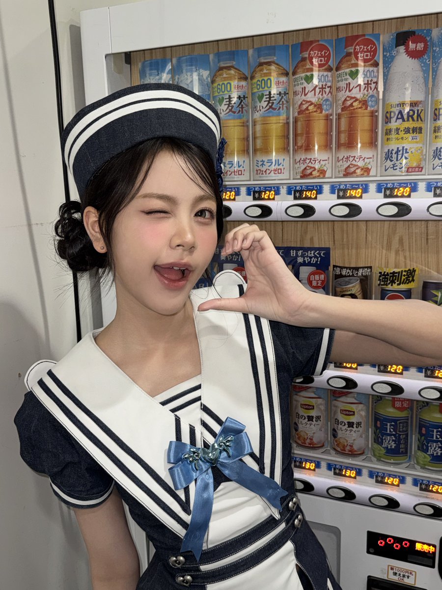 pibluisland's tweet photo. #CARMEN weverse update ᰔ

🥟si pangsit besar reumenping~🥟😽✨ https://t.co/lw7RcujXiT