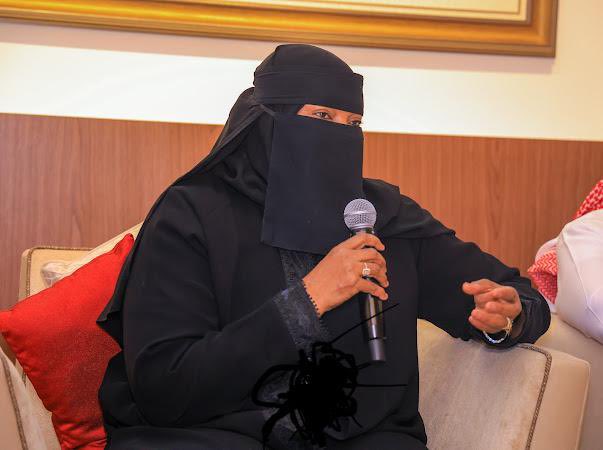 RuralGirl2011's tweet photo. حقيقة ليس الفرح في اكتمال الإنجاز فحسب، بل في أن يجد من يحتفي به ويمنحه حياةً أخرى.
في مساء السبت ١١يوليو ٢٠٢٦ ، فتحت #ديوانية_القلم_الذهبي، بوابة #للبوابة_صفر لا لتوقيع فحسب، بل لعبور الحكاية من بين دفتي الكتاب إلى قلوب القرّاء، لحظة ستظل عالقة في الذاكرة.
وزاد البهاء والألق بحضور نخبةٍ من الأدباء والأديبات،الذين لبوا الدعوة وأضفوا على اللقاء قيمةً وجمالًا لا يُنسى، ممتنه لحضورهم المبهج والمثري..
كل الامتنان والشكر  لراعي هذا الكيان، معالي المستشار @Turki_alalshikh  وللأستاذ @yassermadkhli وفريقة  الرائع على حفاوة الاستقبال وحسن الضيافة..
يمضي الوقت ويبقى الأثر  سلمتم رفاق الحرف والقلم ..  
@amdsmr1  @dahham2030d  @bakr_hathal  @KhDamuk  @Issa20152015 @dalalbm @HAlmufarih  @amri1ab @ReemSultan8080 @roaa6789  @R_ALrOq
