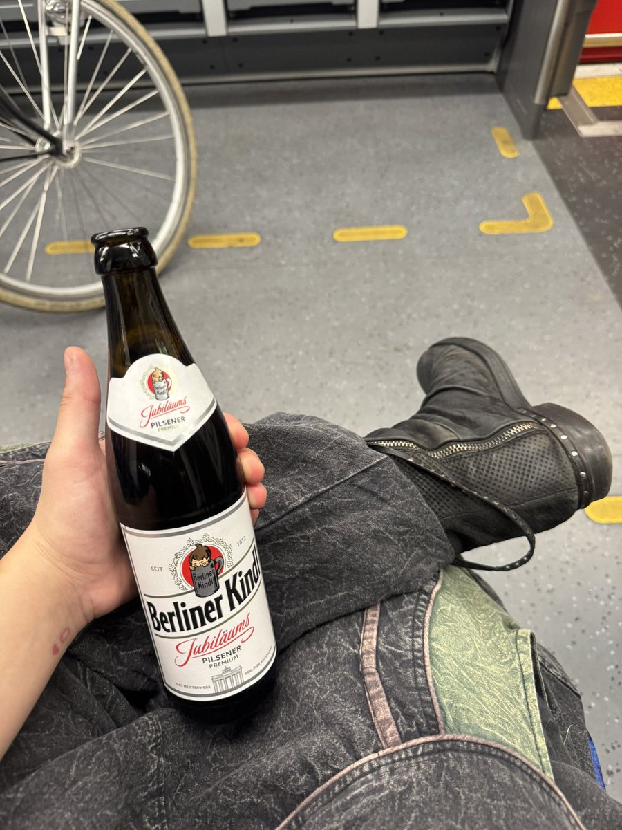 leatherwing's tweet photo. a #nakybeer (i dont have a nakyoung objekt no proofshot here) https://t.co/xBDhQspbyL