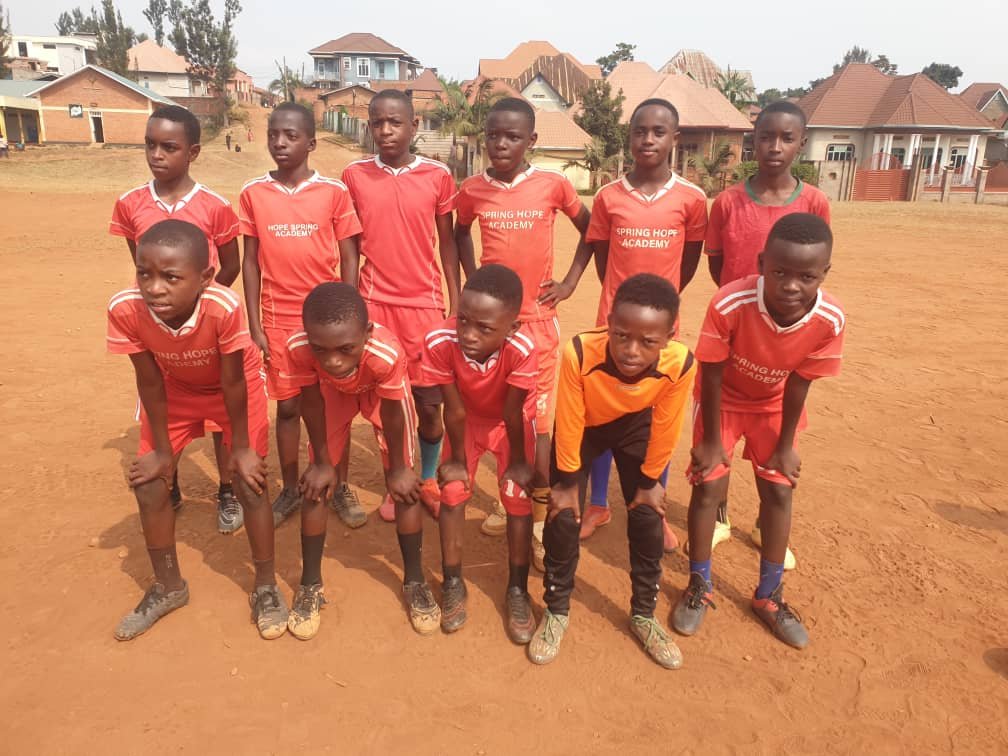 SPRINGHOPE20201's tweet photo. 2nd match #NkurizaKickstars  #Rusizi District.  Always Spring Hope Academy is the best. 
#Practice #Makes #Perfect 
@FERWAFA @RusiziDistrict @RwandaWest https://t.co/cpzCWHUODM
