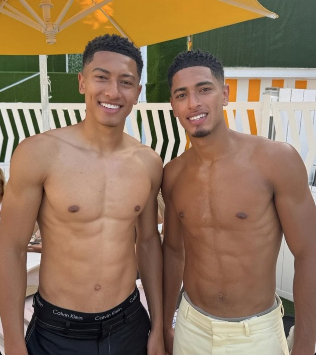 the_marcoli_boy's tweet photo. You can compare Pedri and Vitinha to one Bellingham here and it’s not the one on the right https://t.co/QAQ93ypWyv