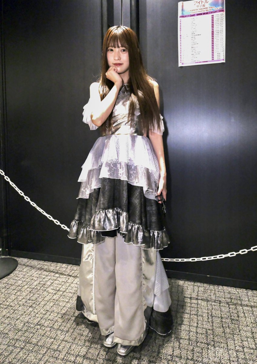 kit451231's tweet photo. 昨日の特典会
写メ券にて撮影
新衣装全身
にーなちゃん可愛い💕
#山城虹奏
#AsIs #アズイズ https://t.co/tSh1DDzDGw