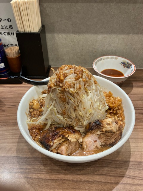 d_nakanojo's tweet photo. こんにちは！
昨日は暑かったですね(；・∀・)

暑い夏にはやはりコレヾ(*´∀｀*)ﾉ

高崎は伝次平ｻﾝのらーめん🍜を

野菜マシで（°∀°）

ｻﾃ、このあと16時より
文明堂のカステラ販売会実施予定です。
食後のデザートによさそうです(๑¯ω¯๑) https://t.co/rfHxQpJjMw