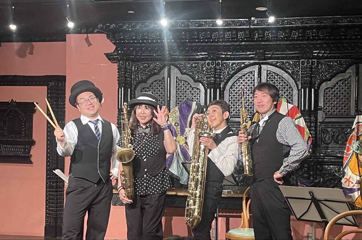 araigumakireiz1's tweet photo. 昨夜は
「パオパオ堂。裏カーニバル4」へ✨
めちゃくちゃ格好良かった〜😆楽しかったです‼️ https://t.co/DAYHG8juC1