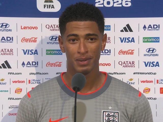 Grandsoncr7's tweet photo. 🚨Jude Bellingham: 

Cristiano Ronaldo inspired me growing up. His mentality, his desire to win, and the standards he set are things every young player can learn from. I think Cristiano Ronaldo is an inspiration for everyone. The way he has looked after himself, the way he has performed for so many years, it’s incredible. He’s a role model for a lot of young kids.”