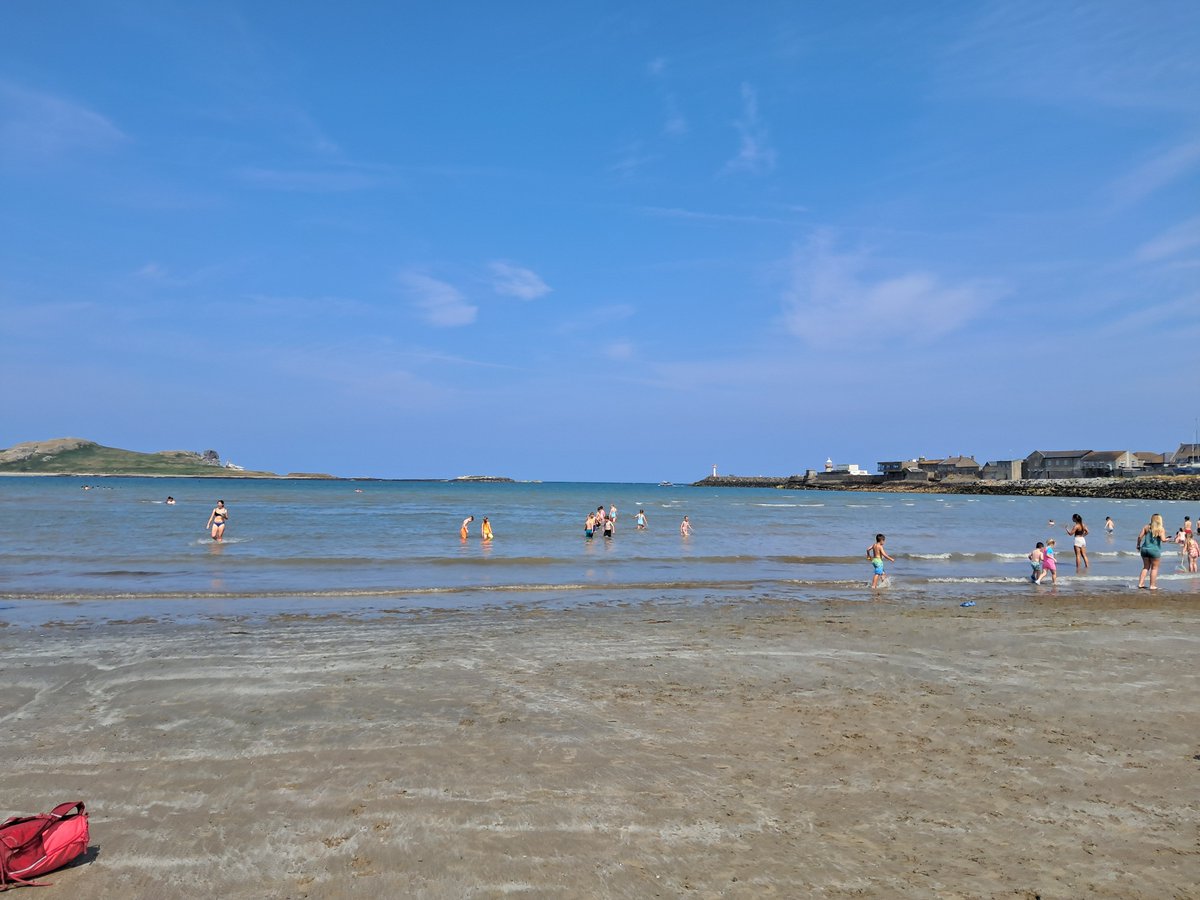 MartinFletchIll's tweet photo. #Dublin #Howth ๐ชโค๏ธโ๏ธ lovely weather in a small cute Village ๐ช https://t.co/yMb1yLj0rw