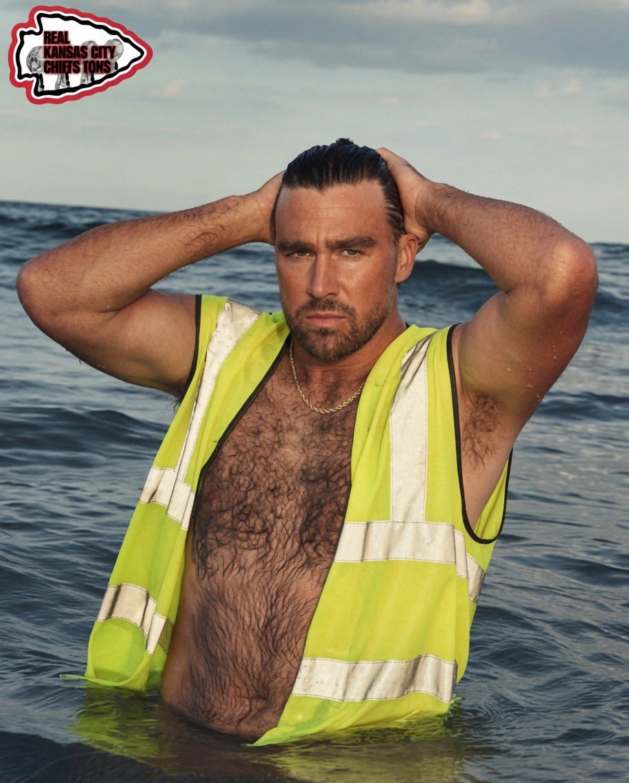 CelebG00nerr's tweet photo. Travis Kelce better still keep slutting himself out after marrying Taylor Swift https://t.co/RTqtLQGr7r