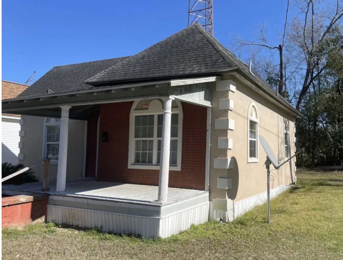 oldhouseunder50's tweet photo. Cheapest House of the Day! c.1920 #Georgia #StarterHome For Sale Reduced to $39,900. https://t.co/45tD4dJQUl https://t.co/BjoI9eK91H
