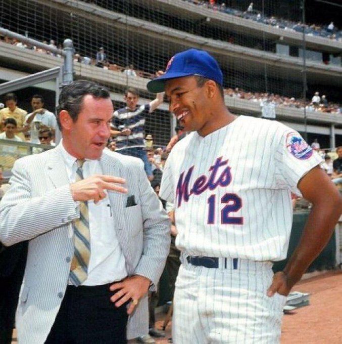 baseballinpix's tweet photo. Actor Jack Lemmon and Mets Outfielder Tommy Davis talk before the filming of the ”Triple Play” Scene in the Odd Couple. https://t.co/7GIPeIlY3i