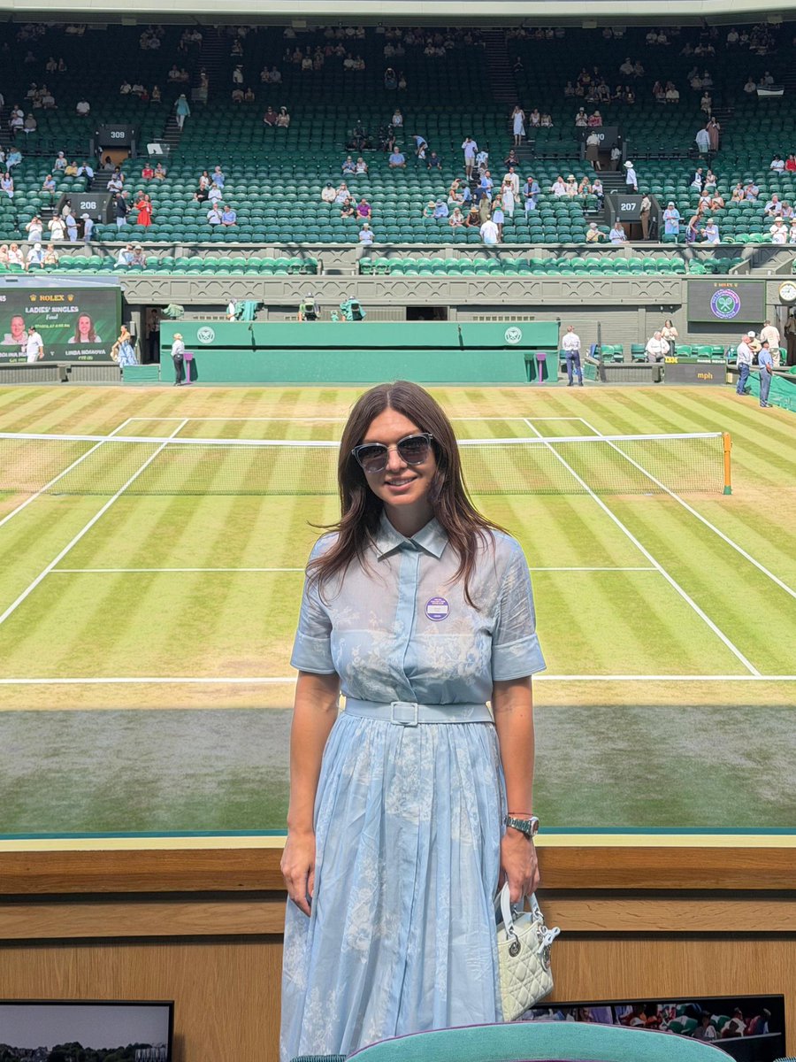 Simona_Halep's tweet photo. Thank you, @Wimbledon, for such a memorable day and for another unforgettable experience.

To be part of this club and to return here as a member is an honour beyond words. Wimbledon will always hold a very special place in my heart. https://t.co/Ts5OgSCsBt