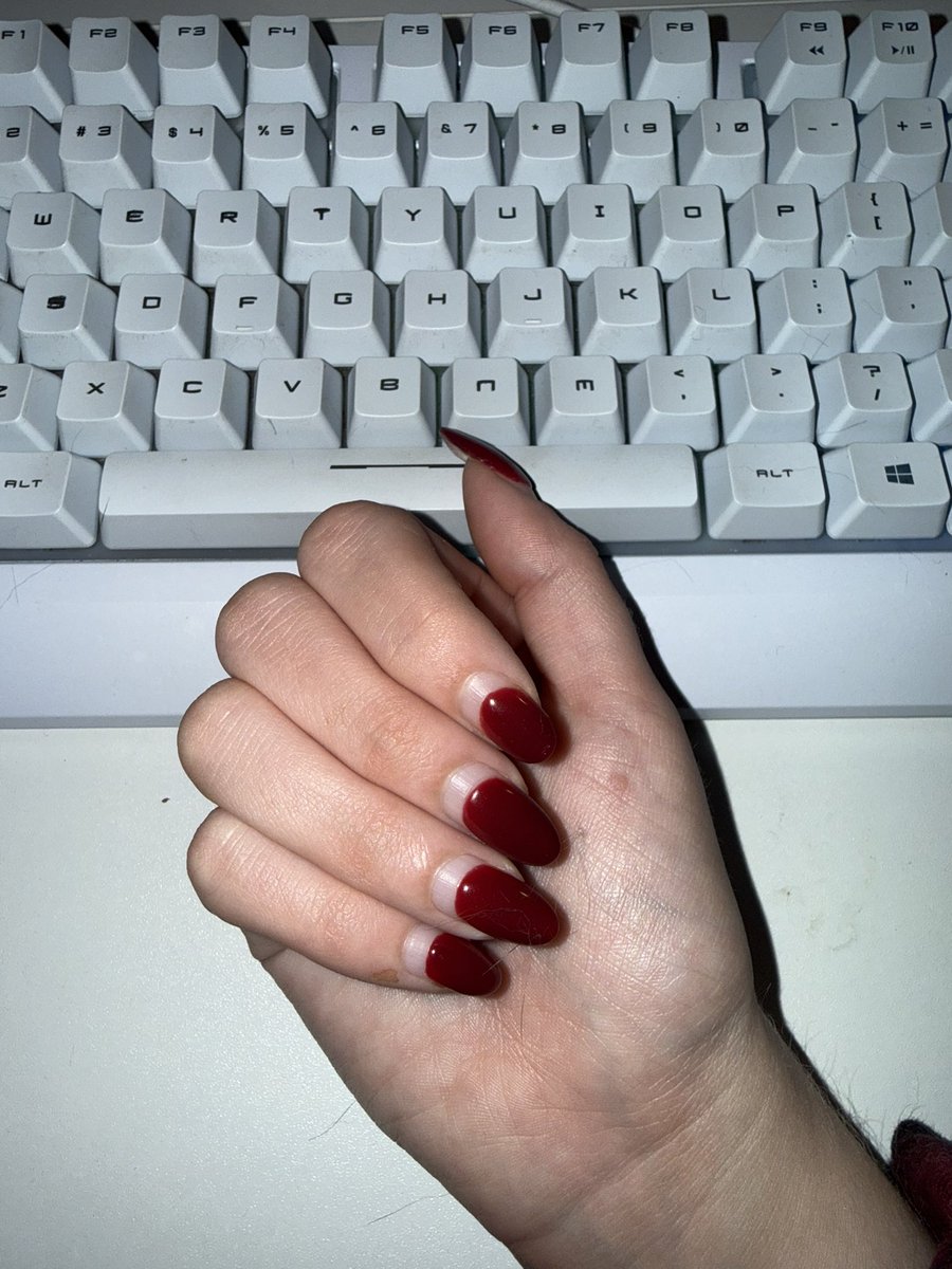 qpaigeray's tweet photo. Looking for a nail appointment sponsor $65 link in bio :)

Will let you pick the color…..as long as it’s dark red #rednails #handcontent https://t.co/k7p6qyM5Lx