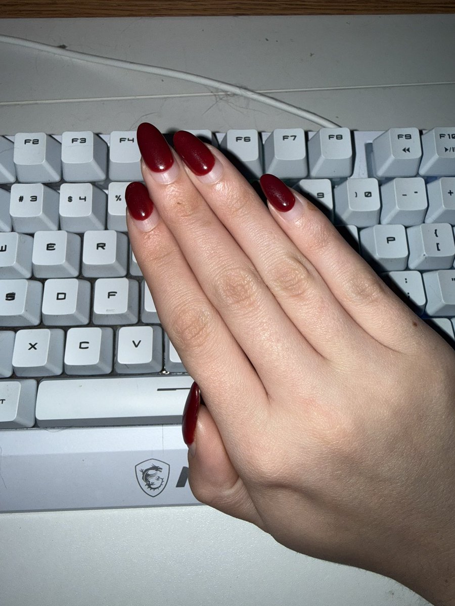 qpaigeray's tweet photo. Looking for a nail appointment sponsor $65 link in bio :)

Will let you pick the color…..as long as it’s dark red #rednails #handcontent https://t.co/k7p6qyM5Lx
