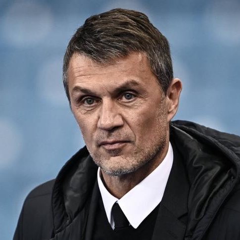 ActuFoot_'s tweet photo. 🚨🚨 PAOLO MALDINI 🇮🇹 EST LE NOUVEAU DIRECTEUR TECHNIQUE DE LA SÉLECTION ITALIENNE !!! 👔

IL AURA COMME BRAS DROIT… LEONARDO 🇧🇷 !!! 

🗞️ @FabrizioRomano https://t.co/XnePawb2tl