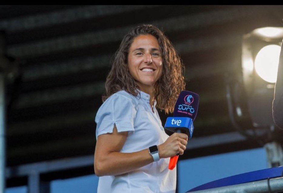 harryelsocio's tweet photo. Lo de que pongan a mujeres comentando el fútbol, por cuota, es una puta mierda. Como todo lo que es por cuota. https://t.co/IshrQRZ6Wc
