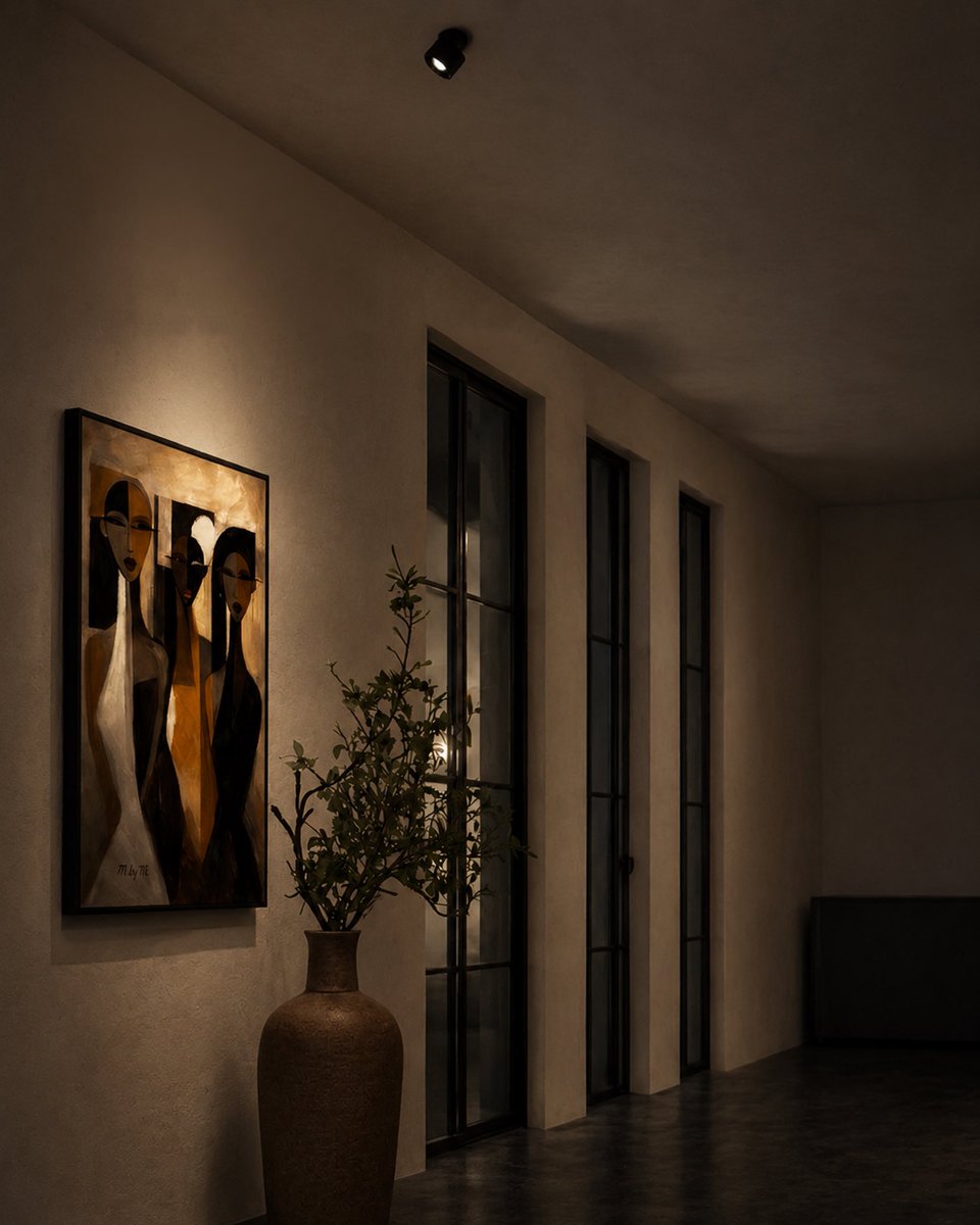 AcumenLight's tweet photo. WHY BIANCA?
Bianca is a spotlight family designed for refined accent lighting ideal for highlighting paintings, artworks texturesand architectural details It combines decorative elegance with focused technical performance offering rotatable and adjustable options for spotlight https://t.co/GxFMO8Jlai