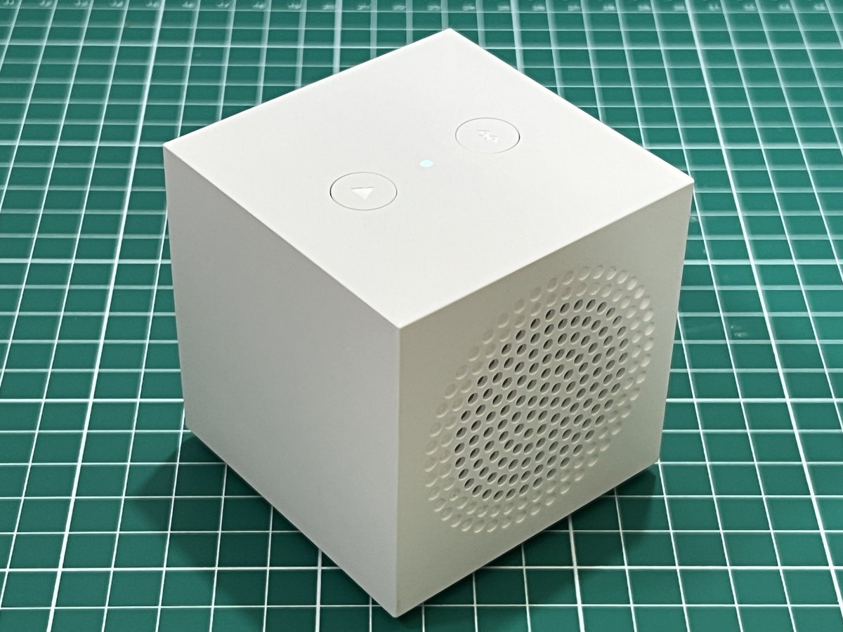 jp3egu_js6sml's tweet photo. IKEAのBluetoothスピーカーを入手しました。1000円以内でした。
在庫は結構ありました。
気になる音質は値段の割には十分だと思います。中音域が目立ちますが、ボリュームを上げれば低音もしっかり出ます。
ただAUX端子が付いていないので、無線機で使うには一手間かかります。 https://t.co/FP8gG8HXqr