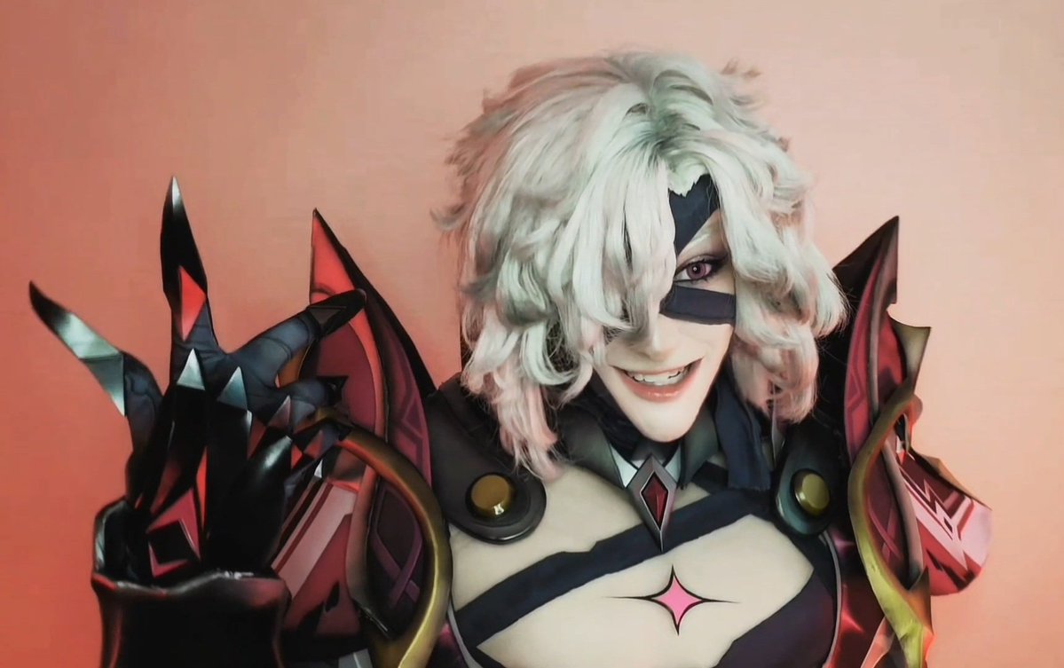 voidvamp_cos's tweet photo. #rerir #genshin 
He's finally finished! https://t.co/aMRbW5BjrF