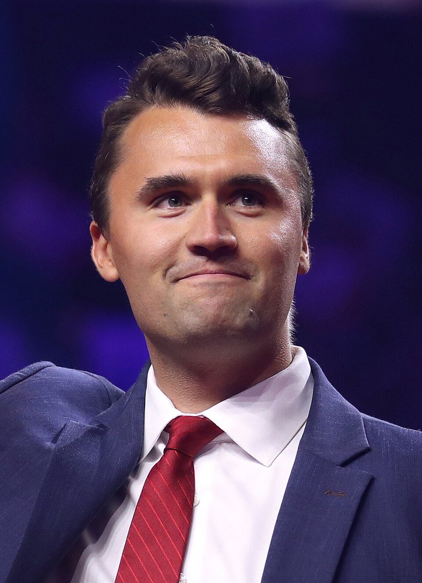 CristeraAbigail's tweet photo. Charlie,

Voilà déjà 10 mois que tu as rejoint notre Seigneur Jésus-Christ.

Nous nous souvenons de toi pour ton courage, ta foi inébranlable et la détermination avec laquelle tu as défendu tes convictions. Tu as encouragé de nombreux jeunes, notamment sur des campus où les idées progressistes étaient très présentes, à exprimer leurs propres convictions sans crainte et à assumer leur foi.

Merci pour tout ce que tu as apporté. Ton engagement et ton témoignage continuent d’inspirer de nombreuses personnes.

Tu nous manques. Nous t’aimons. Merci encore, notre frère. 🙏🏻