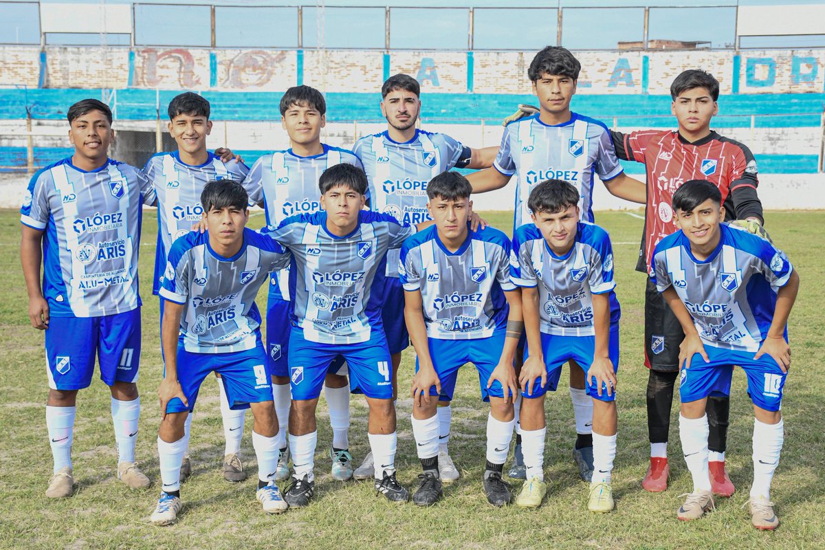 delClubTalleres's tweet photo. #LigaJujeña • #Inferiores

#Sub17 | Nuestro equipo no pudo disputar el encuentro frente a El Cruce debido a la ausencia del conjunto visitante.

#Sub19 | Nuestro equipo igualó ante El Cruce por 1 - 1 en condición de local.

⚽ Esteban Bravo.

#VamosLosPibes 🔵 https://t.co/Trq2pu2LK5