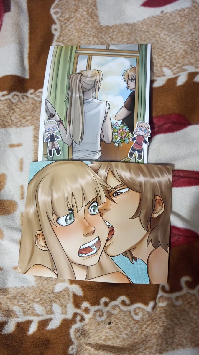SmolCanutie's tweet photo. New fanmerch to my collection 🔥🔥
Made by @ryu_ryudesu 

Askeladd will go to @KaizokunoYume ♥️

#VINLAND_SAGA #thornute https://t.co/R7y67oH347