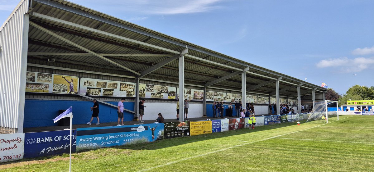 dicky_co's tweet photo. ⚽️#935
🏟Stair Park, Stranraer 
@PremSportsTV League Cup
@StranraerFC 2 v 3 @AyrUnitedFC 
👥️866
Decent game at a baking hot Stair Park this afternoon!  Really enjoyed my 1st visit here &amp; couple of pre/post match cervezas hit the spot. 😎🍻 https://t.co/KzlyKGeKX7