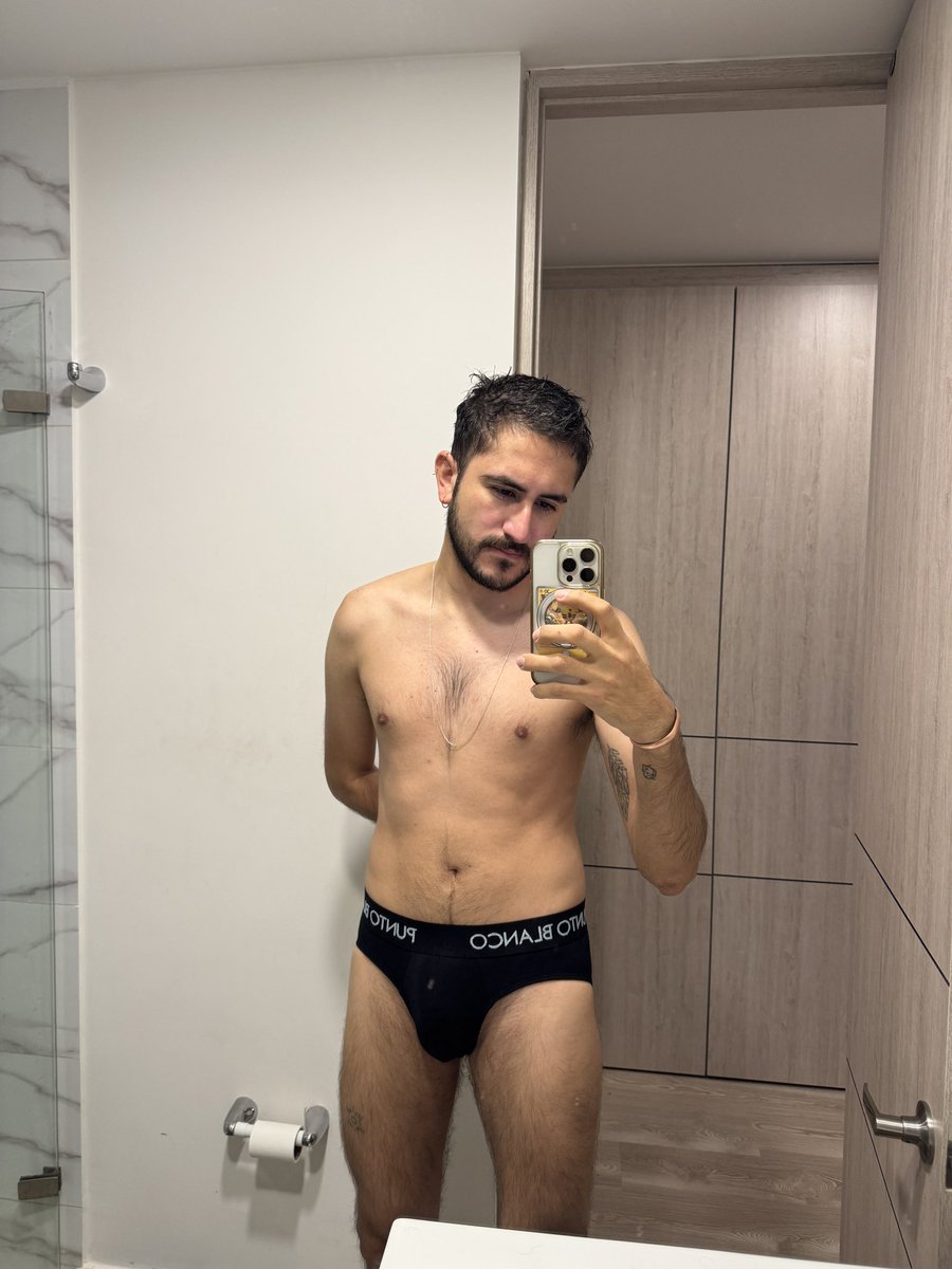 AndresSanchezU's tweet photo. Nunca he usado briefs, pero me gustó como se ven 🫣 https://t.co/DQgmjie8Tu
