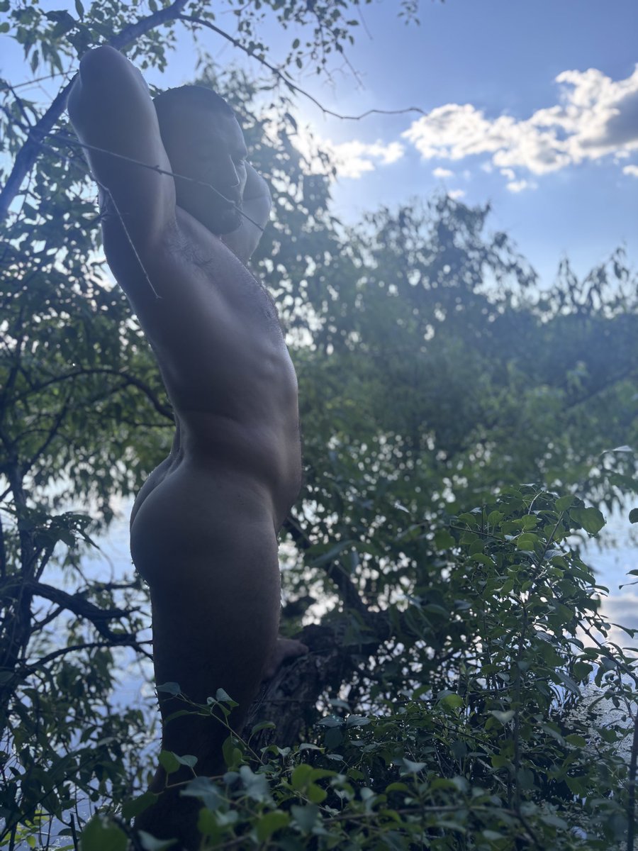 LazerandOpal's tweet photo. As nature intended 🌷 #naked #nude #muscle #nature #gay #bisexual #queerman https://t.co/055eD1RXMM