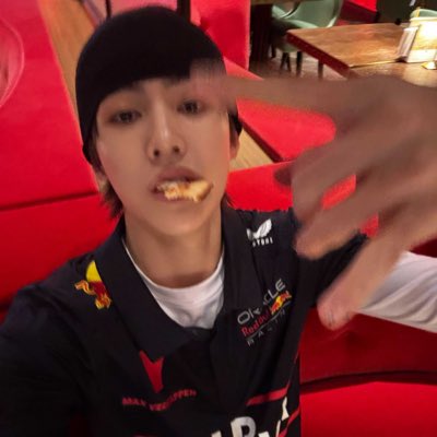 achii23_'s tweet photo. #NewProfilePic https://t.co/W36FN3UDPx