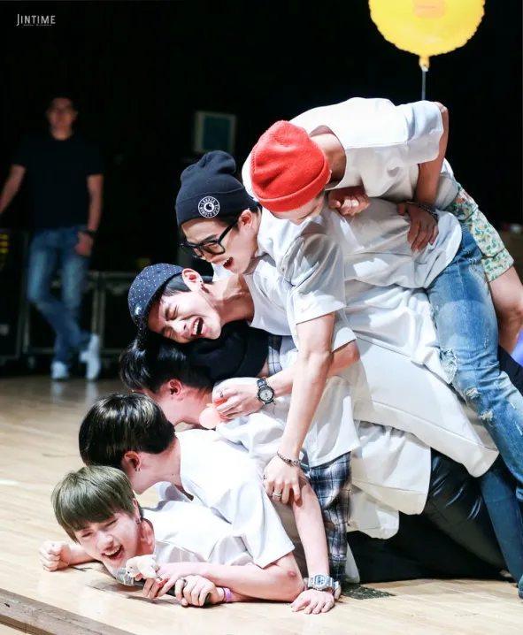 ParismoonP's tweet photo. 이거 진짜 귀여워 https://t.co/cprzVJsl2r
