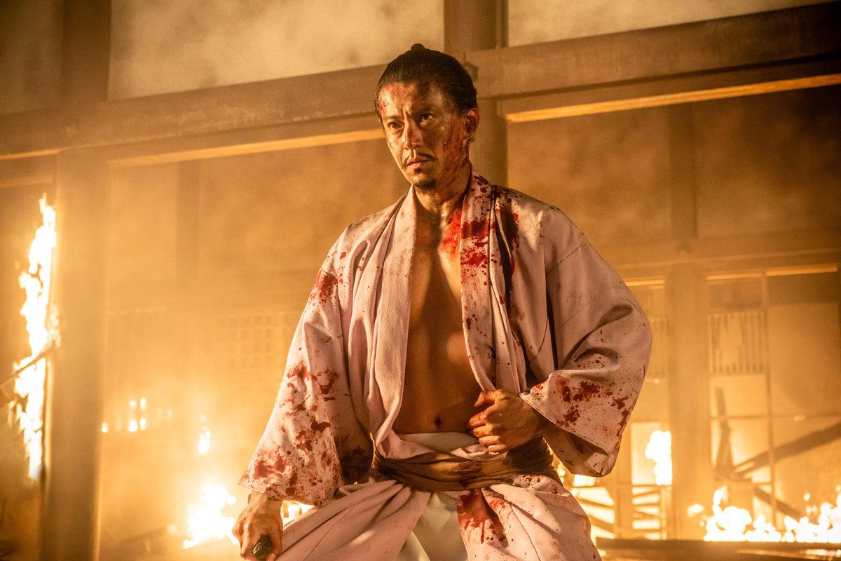 TVGweb's tweet photo. 大河ドラマ「豊臣兄弟！」
小栗旬インタビュー【後編】✍🏻
---------
第27回「本能寺の変」を
名シーンとともに振り返る🔥

🏯幻の明智光秀（要潤）へ発した
あのセリフは「実はアドリブ」

今後の大河ドラマ出演は…💭
「2～3か月だけ出演する役で（笑）」

https://t.co/Wz3ULYrmYy

#豊臣兄弟 https://t.co/aykCEFqxqv