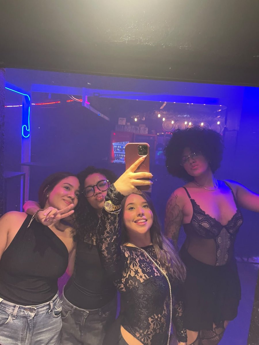 Angie_Lo15's tweet photo. 🥷🏽💜 https://t.co/e5xGcM8neb