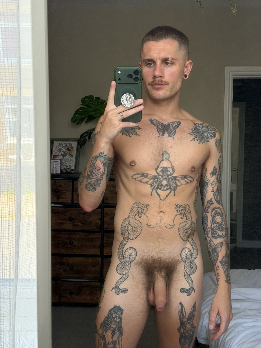 TattInTheHat's tweet photo. Hi 🙋🏼‍♂️ https://t.co/DlRSPhkzNA